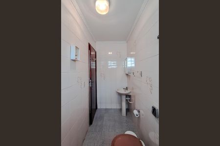 Casa à venda com 197m², 4 quartos e 4 vagasBanheiro da Suíte