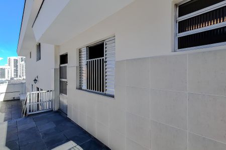 Casa à venda com 197m², 4 quartos e 4 vagasÁrea externa