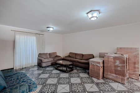 Casa à venda com 197m², 4 quartos e 4 vagasSala