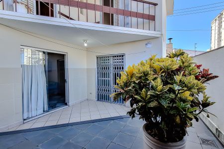 Casa à venda com 197m², 4 quartos e 4 vagasÁrea externa