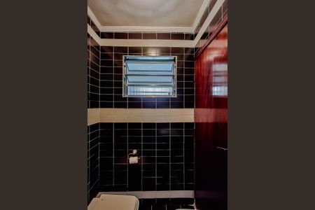 Casa à venda com 197m², 4 quartos e 4 vagasLavabo