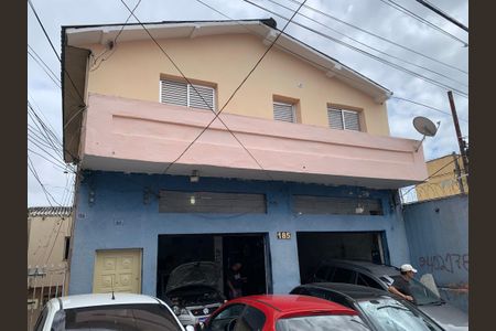 Casa para alugar com 100m², 3 quartos e sem vaga Casa para alugar com 100m², 3 quartos e sem vagaFachada