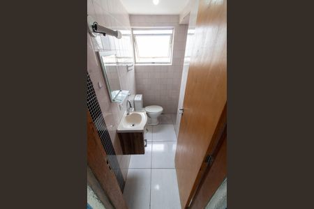 BANHEIRO de kitnet/studio para alugar com 1 quarto, 55475m² em Centro, Campinas