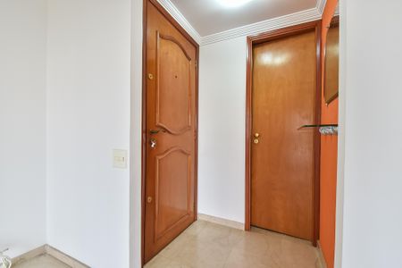 Apartamento à venda com 95m², 3 quartos e 2 vagas Apartamento à venda com 95m², 3 quartos e 2 vagasSala