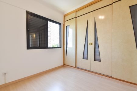 Apartamento à venda com 95m², 3 quartos e 2 vagas Apartamento à venda com 95m², 3 quartos e 2 vagasSuíte
