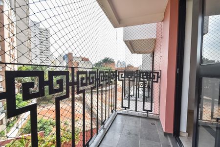 Apartamento à venda com 95m², 3 quartos e 2 vagas Apartamento à venda com 95m², 3 quartos e 2 vagasVaranda