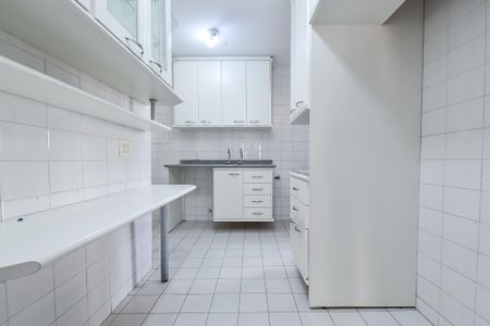 Apartamento à venda com 95m², 3 quartos e 2 vagas Apartamento à venda com 95m², 3 quartos e 2 vagasCozinha