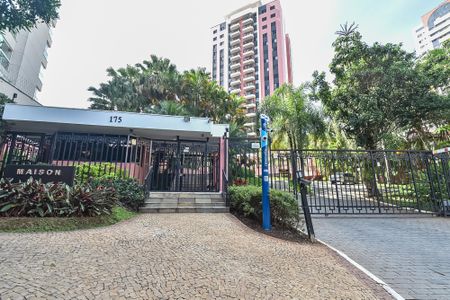 Apartamento à venda com 95m², 3 quartos e 2 vagas Apartamento à venda com 95m², 3 quartos e 2 vagasFachada