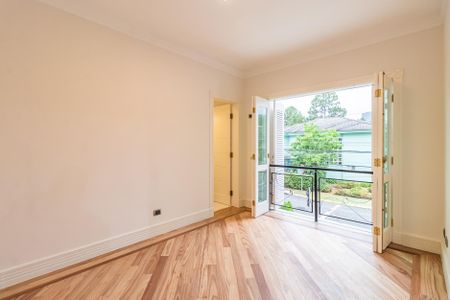 Casa de condomínio à venda com 450m², 4 quartos e 4 vagasSuíte 1