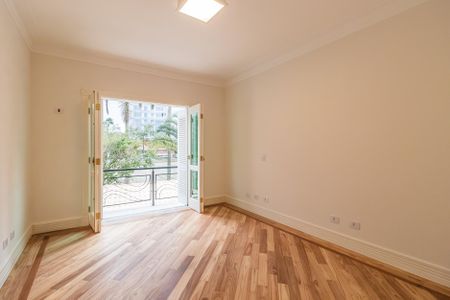 Casa de condomínio à venda com 450m², 4 quartos e 4 vagasQuarto Americano 1