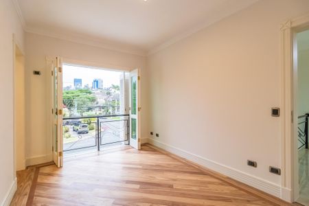 Casa de condomínio à venda com 450m², 4 quartos e 4 vagasSuíte 1