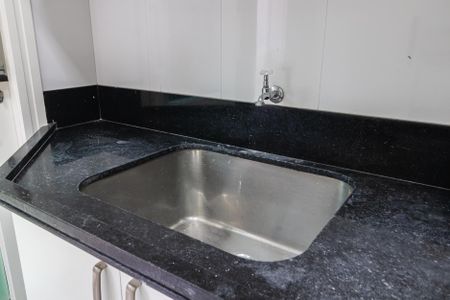 Casa de condomínio à venda com 450m², 4 quartos e 4 vagasÁrea de Serviço