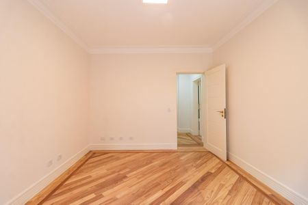 Casa de condomínio à venda com 450m², 4 quartos e 4 vagasQuarto Americano 1