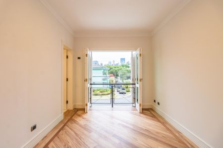 Casa de condomínio à venda com 450m², 4 quartos e 4 vagasSuíte 1