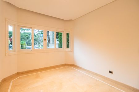 Casa de condomínio à venda com 450m², 4 quartos e 4 vagasEscritório