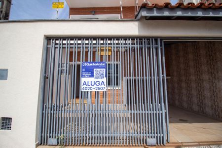 Casa para alugar com 250m², 3 quartos e 2 vagasPlaca