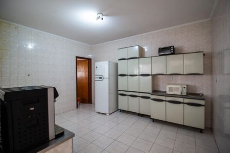 Casa para alugar com 250m², 3 quartos e 2 vagasCozinha