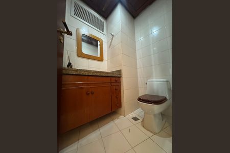 Apartamento à venda com 257m², 4 quartos e 3 vagasBanheiro