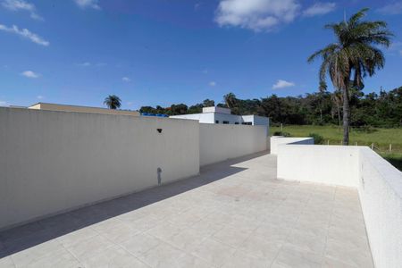 Casa à venda com 120m², 2 quartos e 2 vagasTerraço