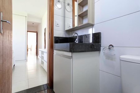 Casa à venda com 120m², 2 quartos e 2 vagasBanheiro da suíte 