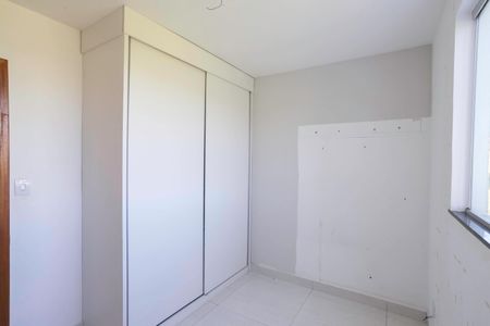 Casa à venda com 120m², 2 quartos e 2 vagasQuarto