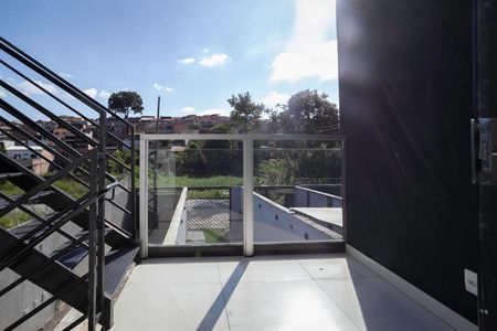 Casa à venda com 120m², 2 quartos e 2 vagasVaranda