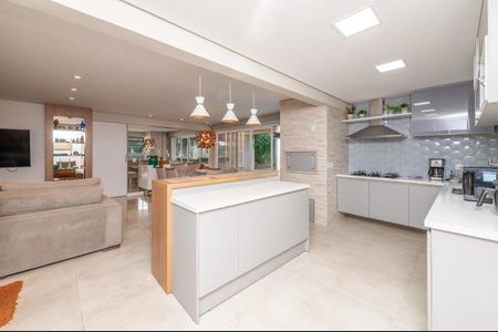 Apartamento à venda com 178m², 3 quartos e 2 vagasFoto 03
