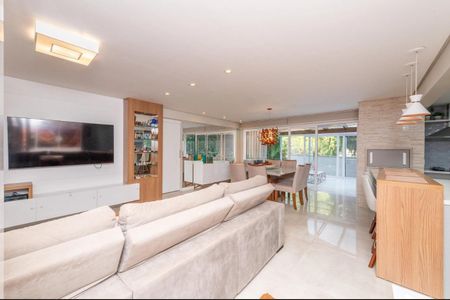 Foto 04 de apartamento à venda com 3 quartos, 178m² em Auxiliadora, Porto Alegre