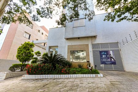 Apartamento à venda com 185m², 3 quartos e 3 vagasFachada e portaria