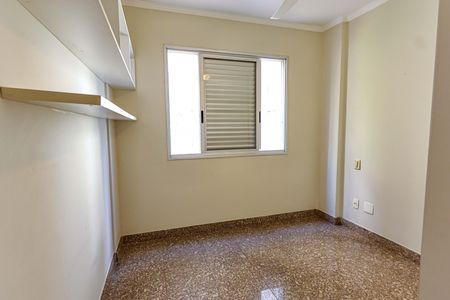 Apartamento à venda com 185m², 3 quartos e 3 vagasQuarto 2