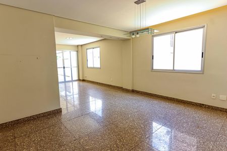 Apartamento à venda com 185m², 3 quartos e 3 vagasSala