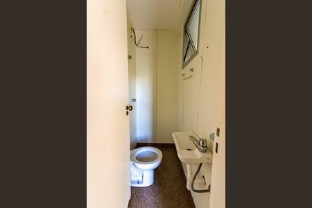 Apartamento à venda com 185m², 3 quartos e 3 vagasBanheiro de serviço