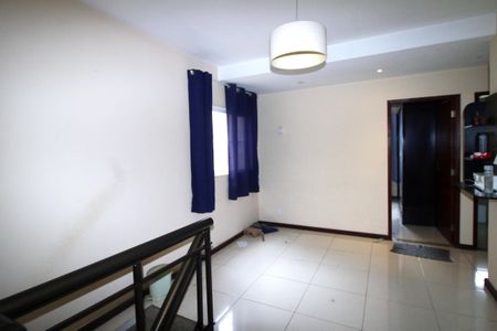 Sala 2º piso de casa para alugar com 4 quartos, 160m² em Vista Alegre, Rio de Janeiro