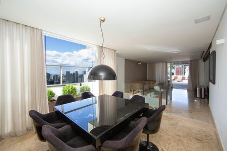 Apartamento à venda com 366m², 3 quartos e 3 vagasSALA