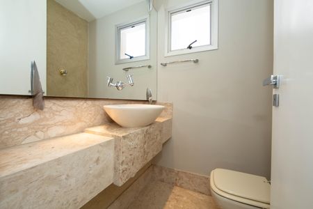 Apartamento à venda com 366m², 3 quartos e 3 vagasBANHEIRO1