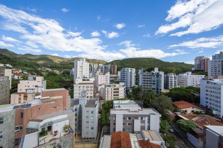 Apartamento à venda com 366m², 3 quartos e 3 vagasVISTA