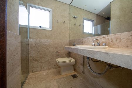 Apartamento à venda com 366m², 3 quartos e 3 vagasBANHEIRO4