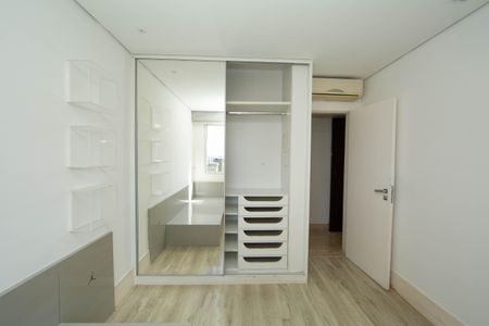 Apartamento à venda com 366m², 3 quartos e 3 vagasQUARTO1