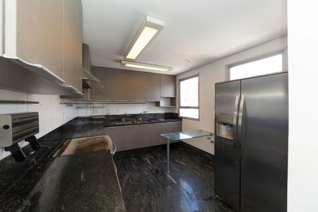 Apartamento à venda com 366m², 3 quartos e 3 vagasCOZINHA