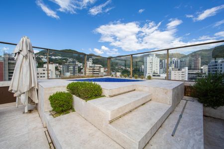 Apartamento à venda com 366m², 3 quartos e 3 vagasCOBERTURA