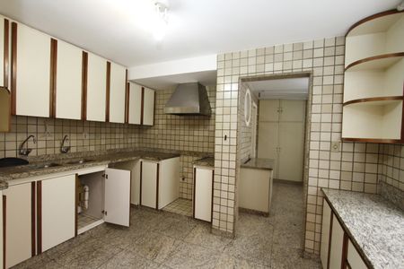 Apartamento para alugar com 200m², 3 quartos e 2 vagasCozinha