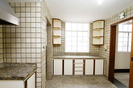 Apartamento para alugar com 200m², 3 quartos e 2 vagasCozinha