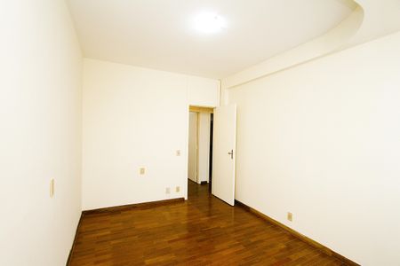 Apartamento para alugar com 200m², 3 quartos e 2 vagasQuarto 2