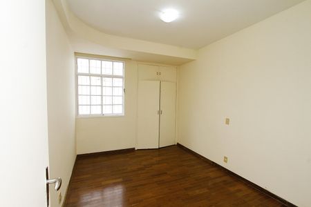Apartamento para alugar com 200m², 3 quartos e 2 vagasQuarto 2