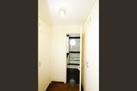 Apartamento para alugar com 200m², 3 quartos e 2 vagasCloset da suíte