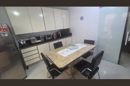 Casa à venda com 90m², 2 quartos e sem vagaFoto 11