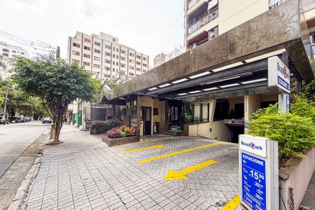 Studio para alugar com 50m², 2 quartos e 1 vagafachada do predio