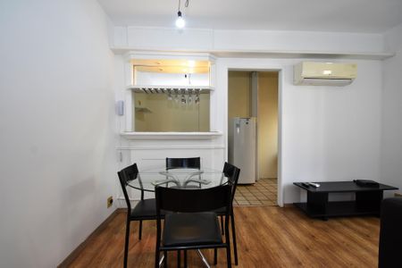 Studio para alugar com 50m², 2 quartos e 1 vagasala de jantar