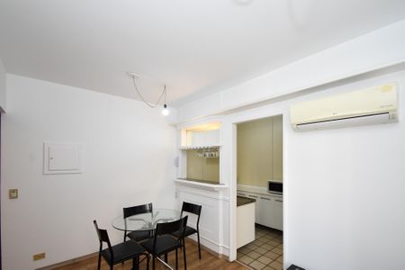 sala de estar de kitnet/studio para alugar com 2 quartos, 50m² em Jardim Paulista, São Paulo