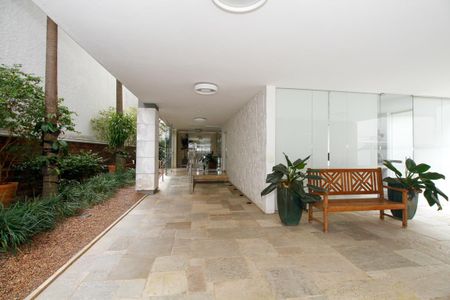 Apartamento à venda com 178m², 3 quartos e 2 vagasEntrada do Prédio
